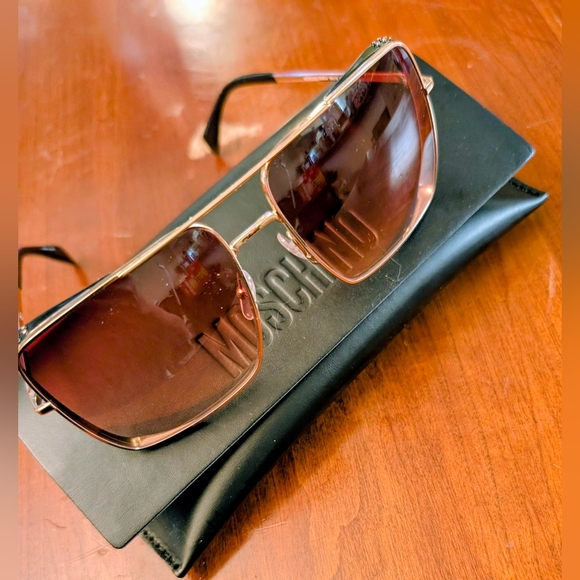 Moschino Glasses 🕶️ Brand New - Picture 2 of 13